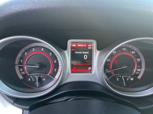 Used 2018 Dodge Journey GT image 23