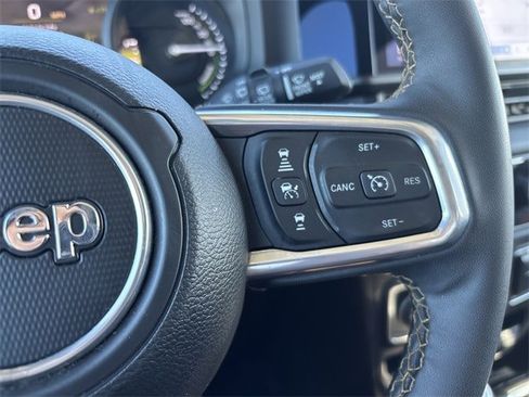 Used 2024 Jeep Wrangler Unlimited Sahara image 28