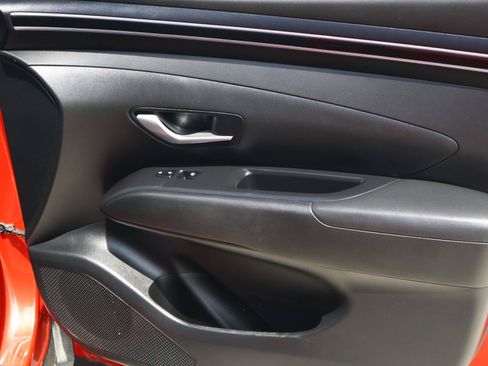 Used 2023 Hyundai Tucson SEL FWD image 15