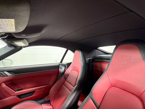 Certified 2026 Porsche 911 Carrera RWD image 24