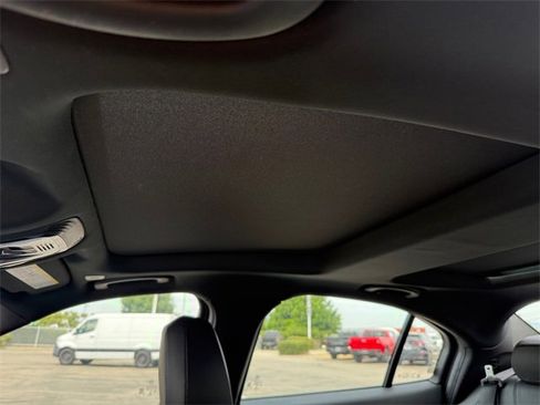 Used 2022 Alfa Romeo Giulia Veloce image 14