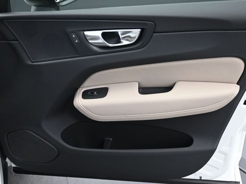 New 2026 Volvo XC60 T8 Core w/ Climate Package AWD/4WD image 15