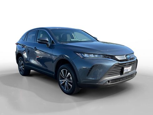 Used 2022 Toyota Venza image 7