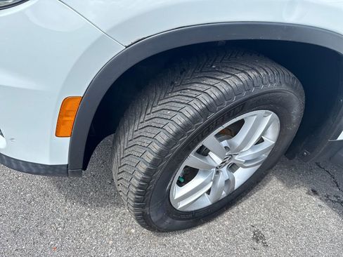 Used 2017 Volkswagen Tiguan S AWD/4WD image 28