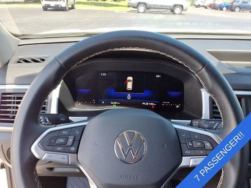 Used 2023 Volkswagen Atlas SE FWD image 11