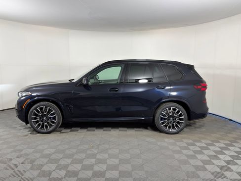 Used 2026 BMW X5 xDrive50e AWD/4WD image 2