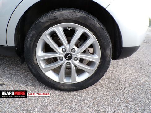 Used 2018 Kia Soul + image 15