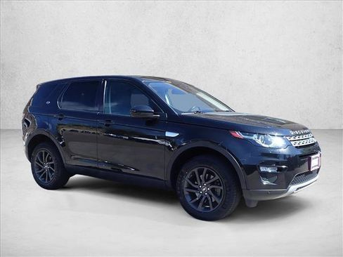 Used 2019 Land Rover Discovery Sport HSE AWD/4WD image 6