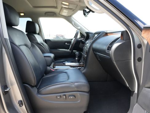 Used 2014 INFINITI QX80 2WD w/ Deluxe Touring Package image 23