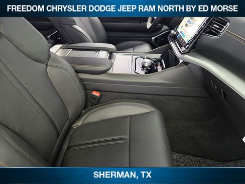 New 2026 Jeep Grand Wagoneer L 4WD image 9