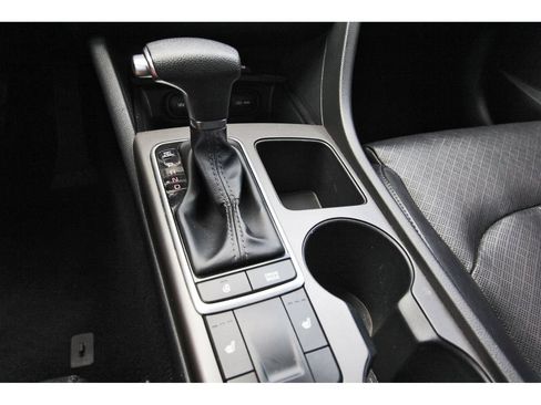 Used 2020 Kia Optima SE FWD image 27