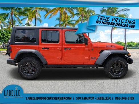 Used 2023 Jeep Wrangler Unlimited AWD/4WD image 2