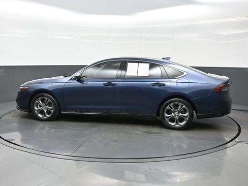 Used 2025 Honda Accord EX-L image 3