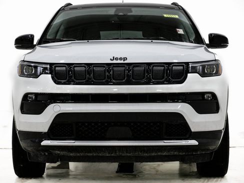 Used 2022 Jeep Compass Limited w/ Elite Group image 2