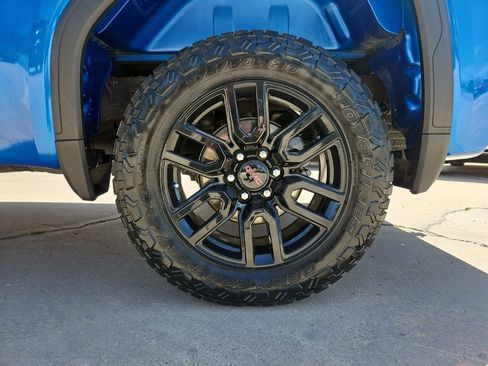 Used 2023 GMC Sierra 1500 Elevation RWD image 8