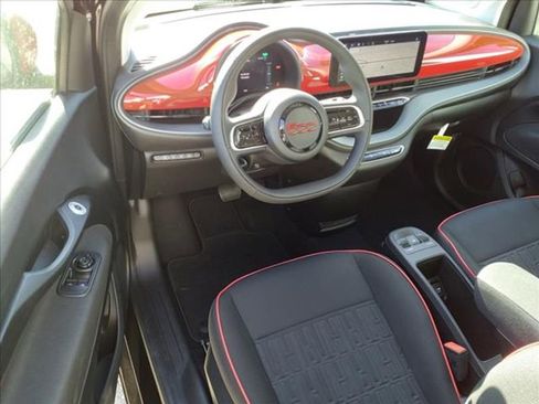 New 2024 FIAT 500 e (RED) image 6