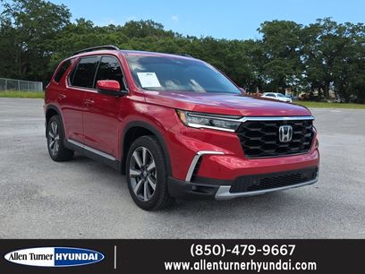 Used 2025 Honda Pilot Elite
