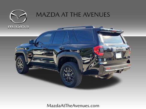 Used 2025 Toyota 4Runner SR5 image 5