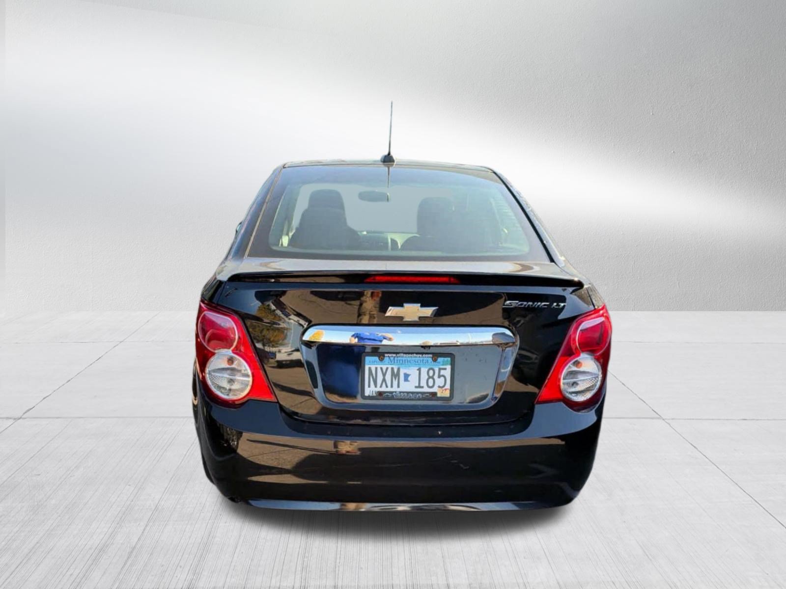 Used 2016 Chevrolet Sonic LT w/ Wheels and Fog Lamp Package FWD image 5