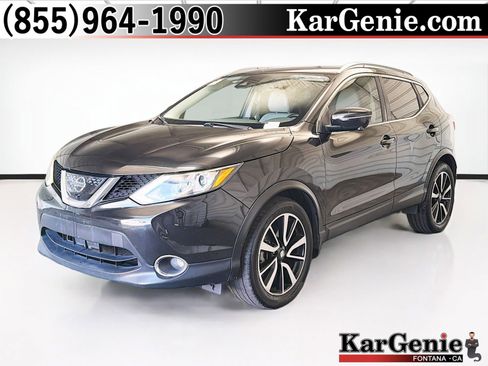Used 2017 Nissan Rogue Sport SL w/ SL Premium Package FWD image 1
