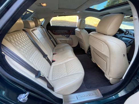 Used 2016 Jaguar XJ L Portfolio image 37