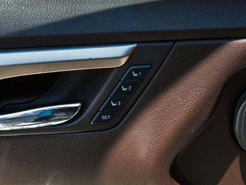 Used 2016 Lexus RX 350 FWD w/ Premium Package image 8