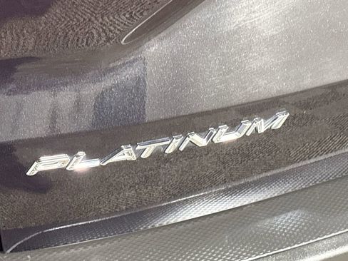 Used 2025 Ford Escape Platinum AWD/4WD image 24
