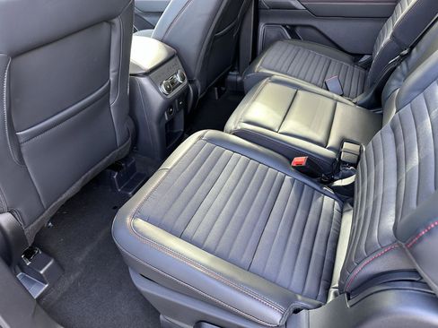 New 2026 Ford Explorer ST-Line w/ ST-Line Street Pack image 33