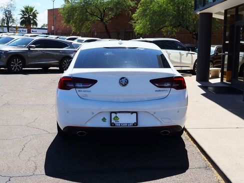 Used 2018 Buick Regal Preferred w/ Sights and Sounds Package image 11