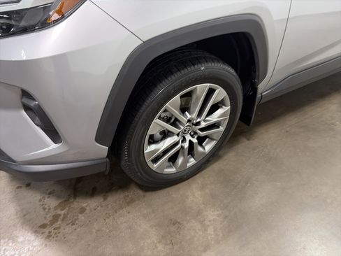 Used 2023 Toyota RAV4 XLE Premium AWD/4WD image 9