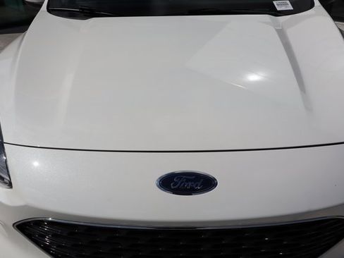 Used 2022 Ford Escape SEL image 10