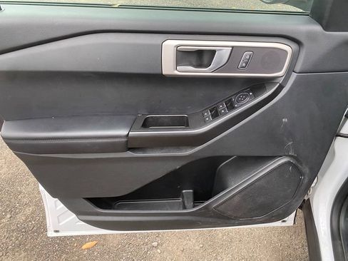 Used 2021 Ford Explorer 4WD image 11
