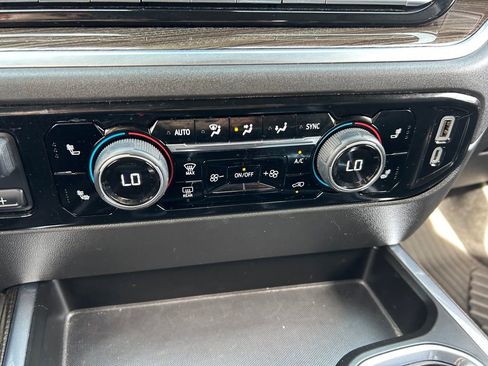 Used 2022 Chevrolet Silverado 1500 LT Trail Boss w/ LT Trail Boss Premium Package AWD/4WD image 44
