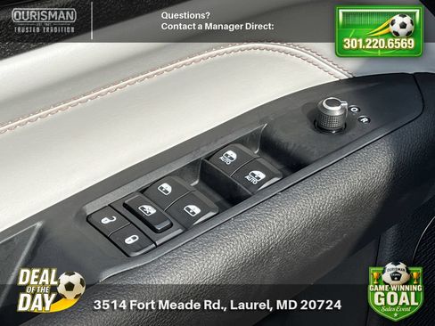 Used 2025 Jeep Compass Limited AWD/4WD image 9