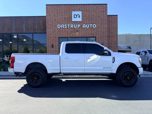 Used 2019 Ford F350 Platinum AWD/4WD image 8