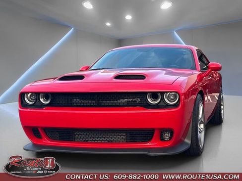 Used 2021 Dodge Challenger SRT Hellcat Redeye RWD image 3
