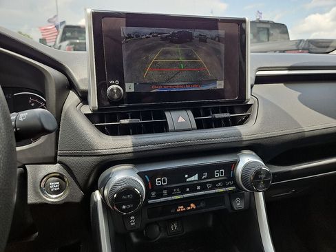 Used 2024 Toyota RAV4 XLE FWD image 28