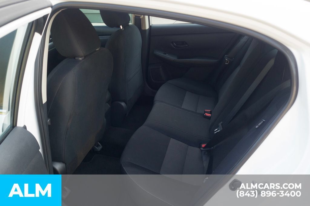 Used 2024 Nissan Sentra SV FWD image 17