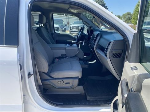 Used 2019 Ford F150 XLT w/ Equipment Group 302A Luxury AWD/4WD image 7