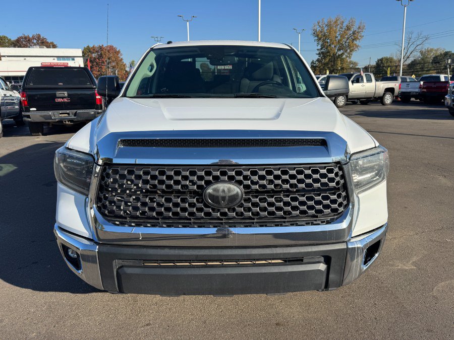 Used 2018 Toyota Tundra SR5 AWD/4WD image 8