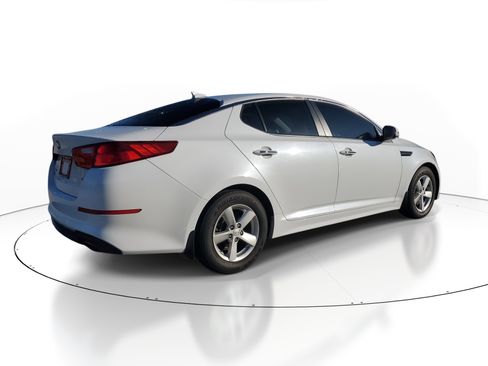 Used 2015 Kia Optima LX image 6