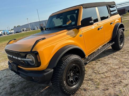 Used 2022 Ford Bronco Wildtrak AWD/4WD image 12