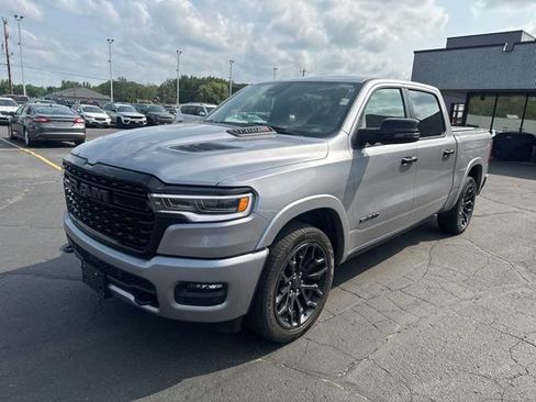 Used 2025 RAM 1500 Limited AWD/4WD image 3