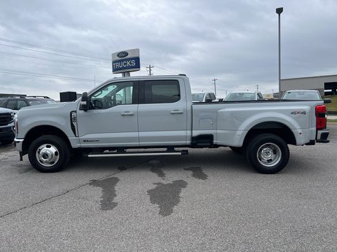 Used 2025 Ford F350 Lariat image 8