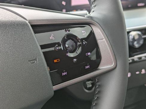 Used 2025 Nissan Murano SL AWD/4WD image 16