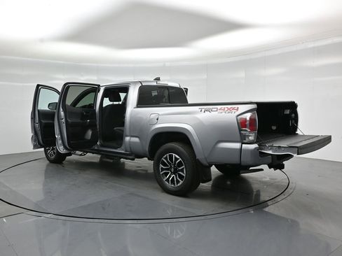 Used 2021 Toyota Tacoma TRD Sport w/ Technology Package image 32