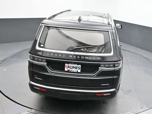 Used 2022 Jeep Grand Wagoneer Series III image 45