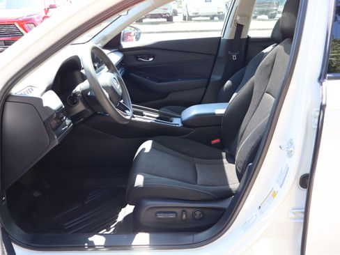 Used 2024 Honda Accord EX image 17