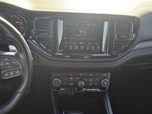 Used 2022 Dodge Durango GT image 17