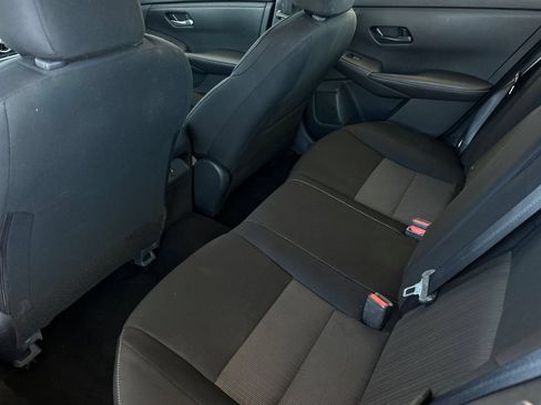 Used 2024 Nissan Sentra SV FWD image 11